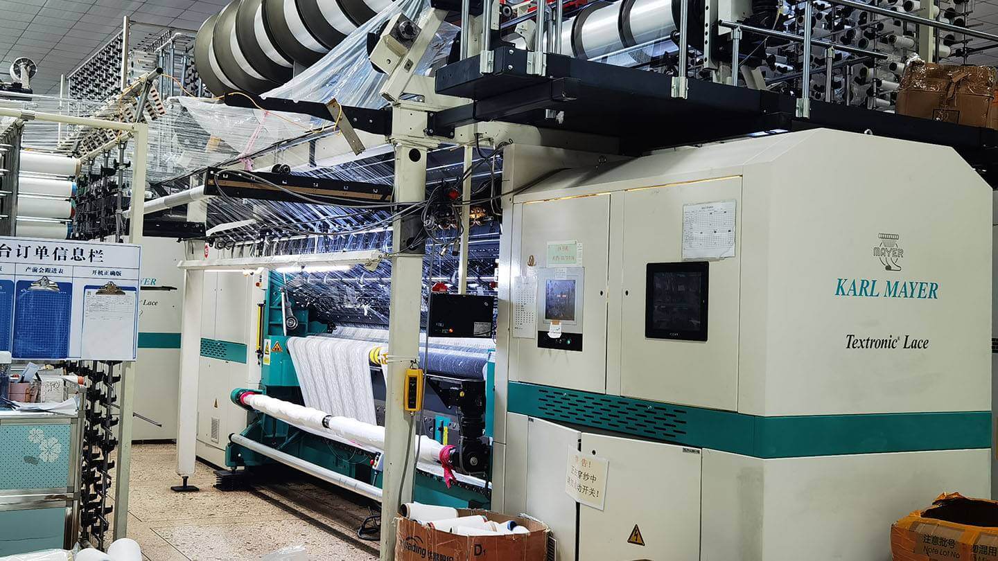 WOMUMI Lingerie has professional lingerie manufacturing machines.